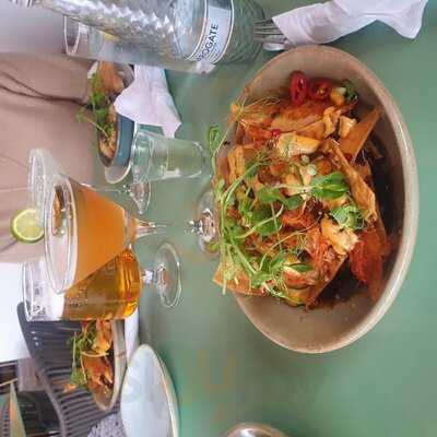 Maxy Farm Pantry & Restaurant