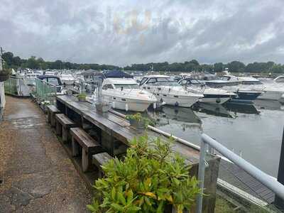 Gogos Waterfront Restaurant