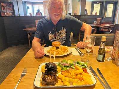 Harbour Lights Beefeater