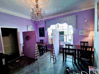 Nicola's Coffee And Cakes