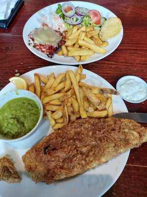 Paul Pry Pub Restaurant