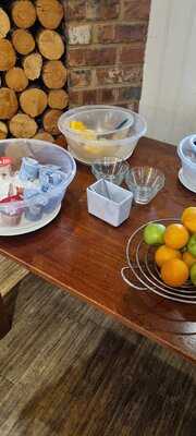 The Bluebrick Table Table