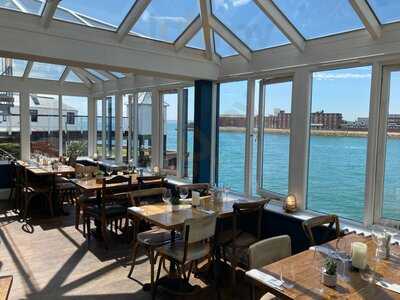 The Still & West, Old Portsmouth