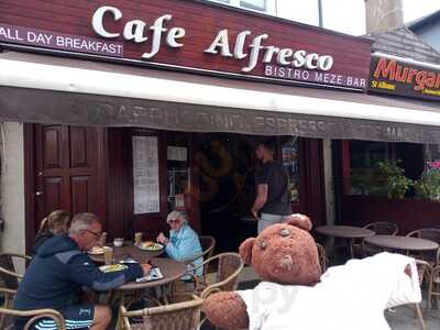 Cafe Alfresco