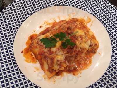 Carluccio's - Bentalls