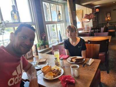 Toby Carvery Watergate Toll