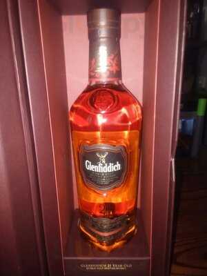 Whisky River Cocktail Bar