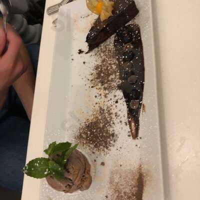 Cefn Mably Bar & Rooms