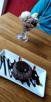 Avanti Restaurant & Bar