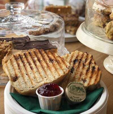 Bevere Cafe At Bevere Gallery