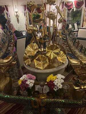 Thai Balcony - Photo 8