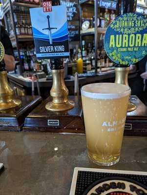 The Harbour View Pub