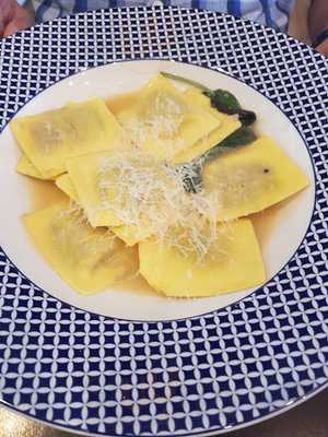 Carluccio's - Windsor