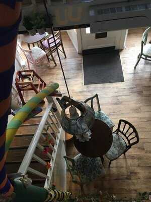 Cardamon Tea Lounge & Shop