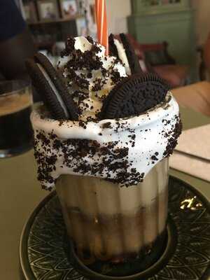 Cardamon Tea Lounge & Shop