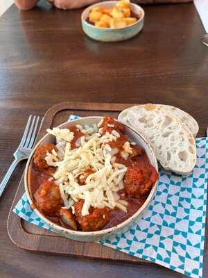 Las Iguanas Center Parc Woburn