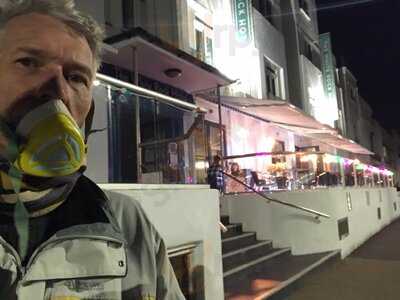 The White Rock Hotel & Terrace Cafe-bar