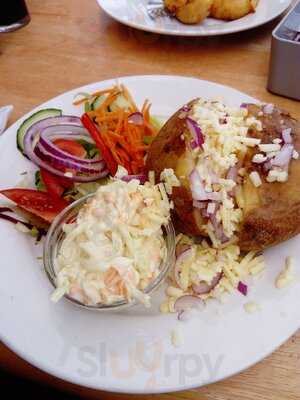 The Boathouse Hotel Restaurant