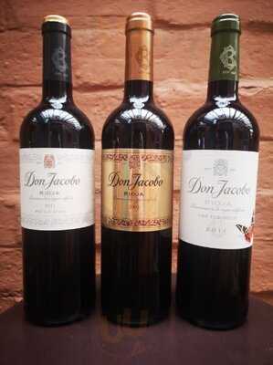 Tres Angelos Tapas Bar