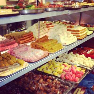 Bala Sweet And Tandoori Centre