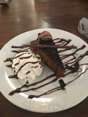 Ruby 7 Days Cuisine Cantonese Restaurant