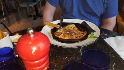 Pizza Express - Photo 8