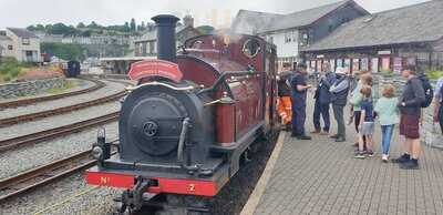 Spooner's Grill, Cafe & Bar