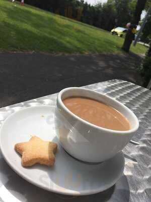 Tootsies Ice Cream Parlour And Coffee Shop