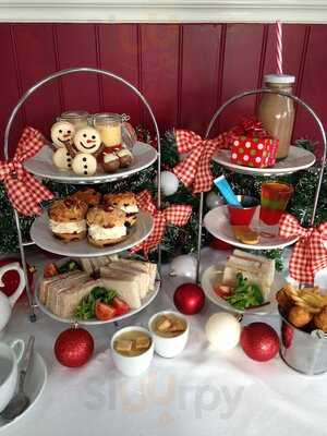 Tootsies Ice Cream Parlour And Coffee Shop