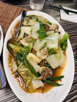 Fu's Cantonese Restaurant