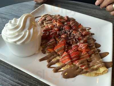 Mimi's Coffee And Dessert Lounge