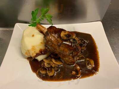 Sal E Pepe Cafe Bistro