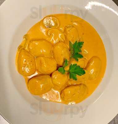 Sal E Pepe Cafe Bistro