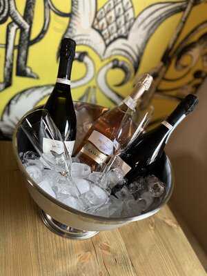 The Lamb & Flag Inn And Restaurant