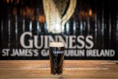 The Lamb & Flag Inn And Restaurant