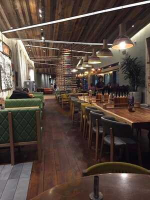 Nando's Swindon - Regent Circus