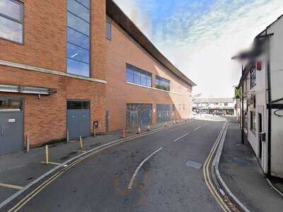 Nando's Swindon - Regent Circus