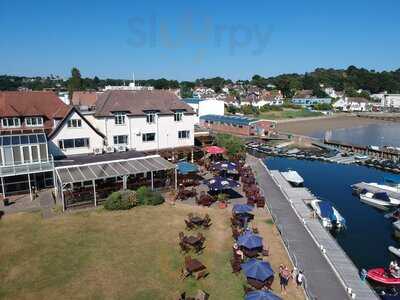 Spinnakers At Salterns Hotel