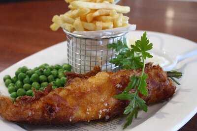 Spinnakers At Salterns Hotel