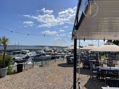 Spinnakers At Salterns Hotel