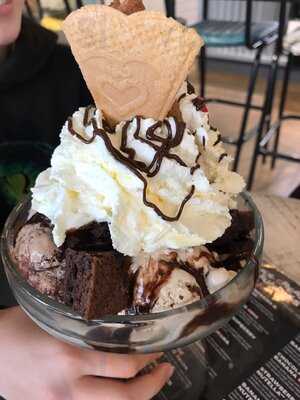 Batch Ice Cream Parlour