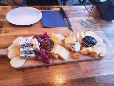 Decant Wine And Cheese Deli