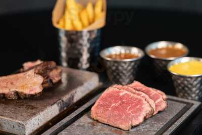 Firepit - Smokehouse & Sports Bar