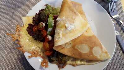 Cafe Creperie