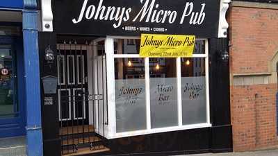 Johnys Micro Pub