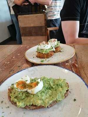 Elephant & Bun Delicatessen