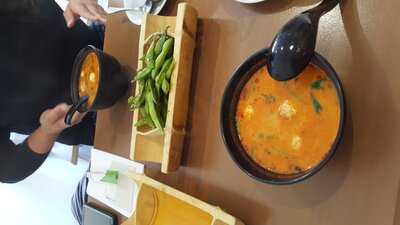 Kimaya Noodle & Sushi Bar