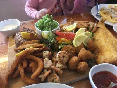 The Pier Arches Cafe