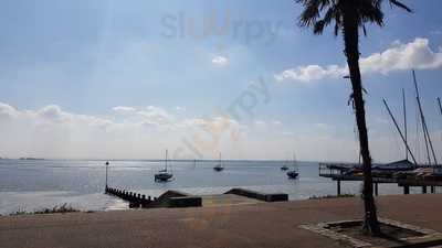 The Pier Arches Cafe