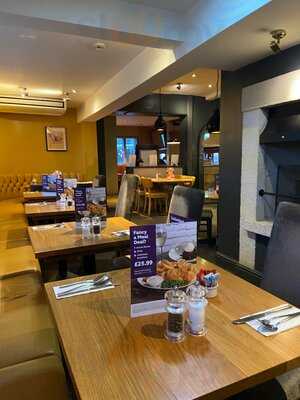 George In The Tree Beefeater